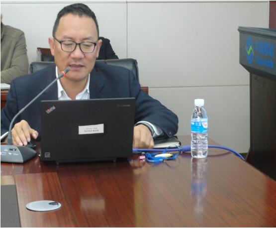 保山移动综合部副总杨涛在培训中宣贯省移动对车辆治理的有关要求事项。